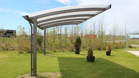 WING Carport Für Ein Auto